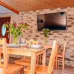 Tatil Evi Gorskie Chatki Krysi I Piotrka Blekitny Stronie Śląskie